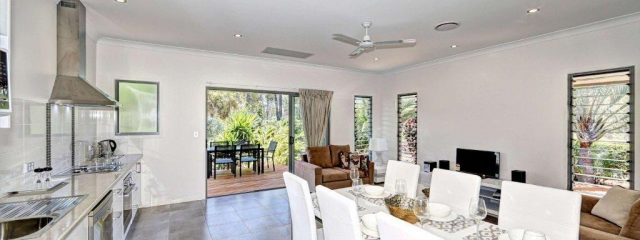 Deluxe Two Bedroom Beach House